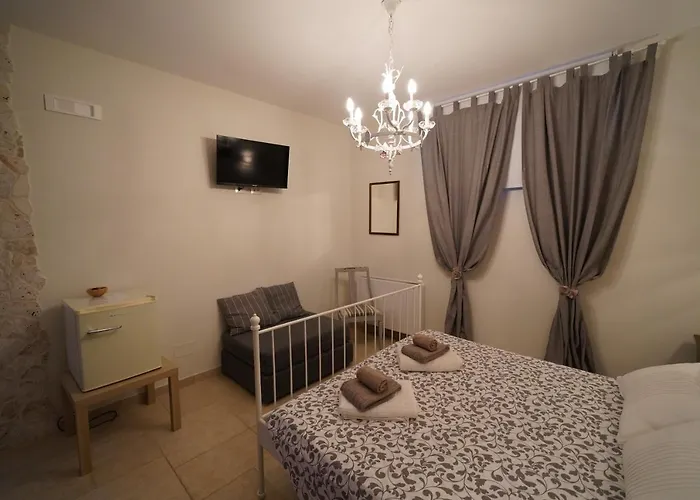 Lichiantidde Home&breakfast Alojamento de Acomodação e Pequeno-almoço 4*